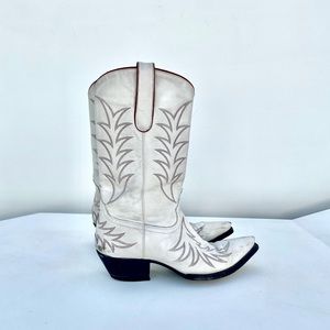 WHITE COWBOY WOMENS BOOTS 8.5 US SIZE